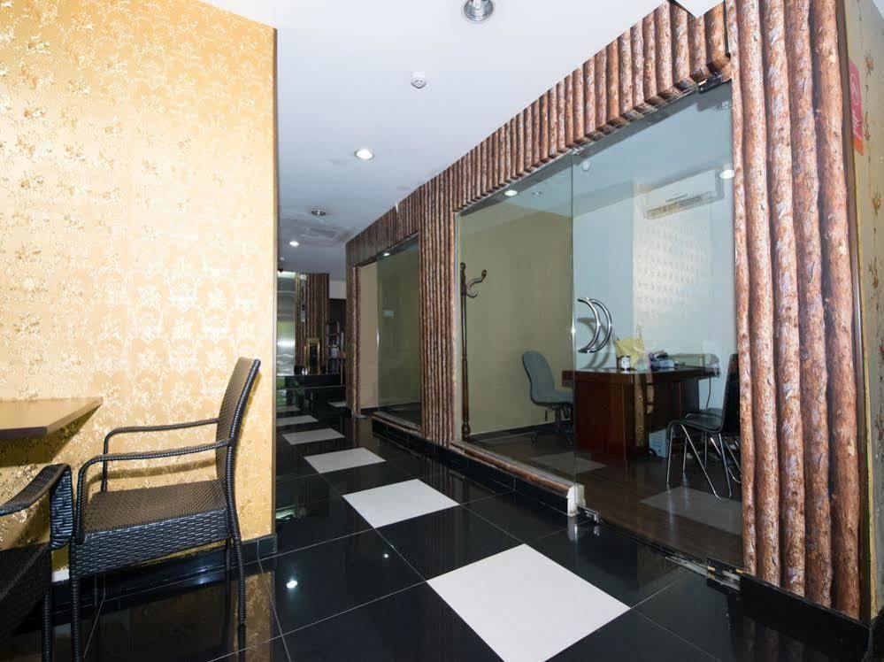 Oyo Rooms Maharajalela Monorail Station Kuala Lumpur Eksteriør billede